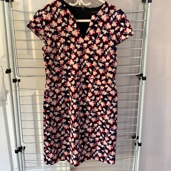Banana Republic Dresses & Skirts - Banana republic Floral Dress